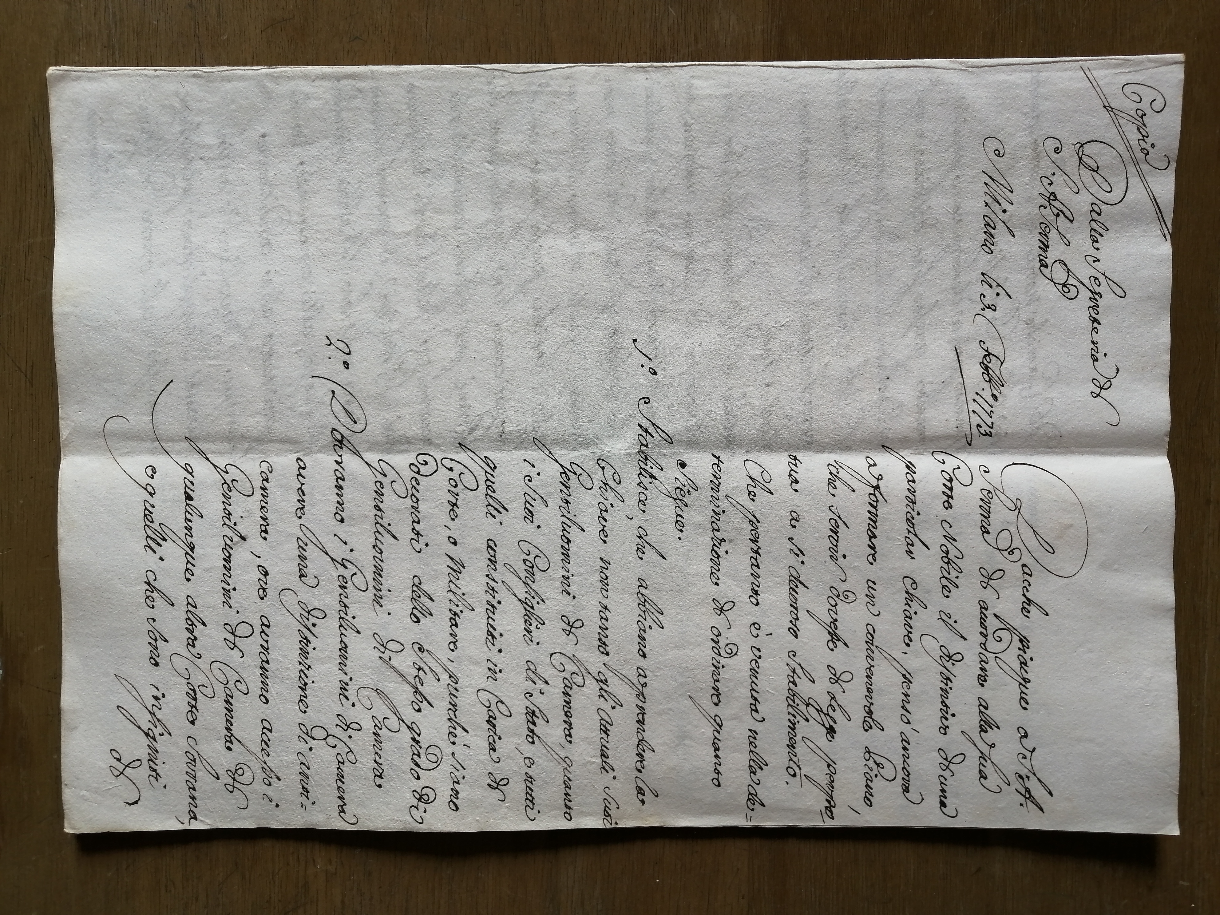 La prima pagina del decreto di Francesco III, istitutivo della distinzione.